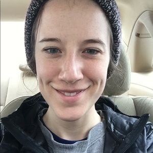 Meet your Posher, Claire